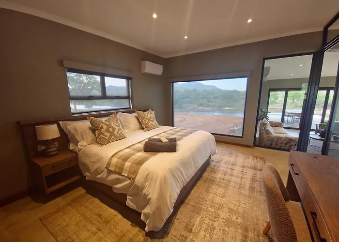 Simbini Sunset Cottage
